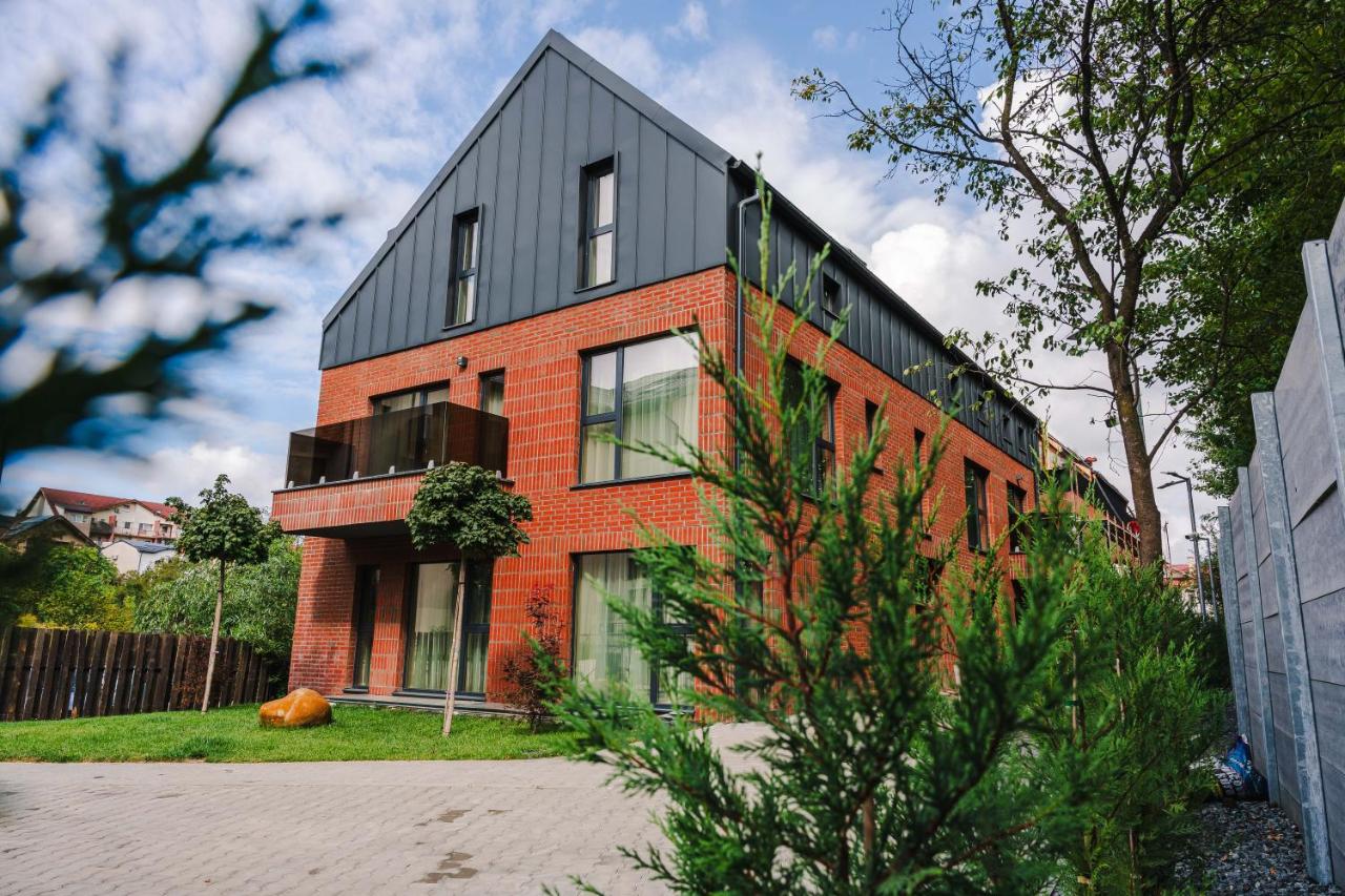 Stylish Stay - Workspace & Netflix Included - B&B Cluj-Napoca