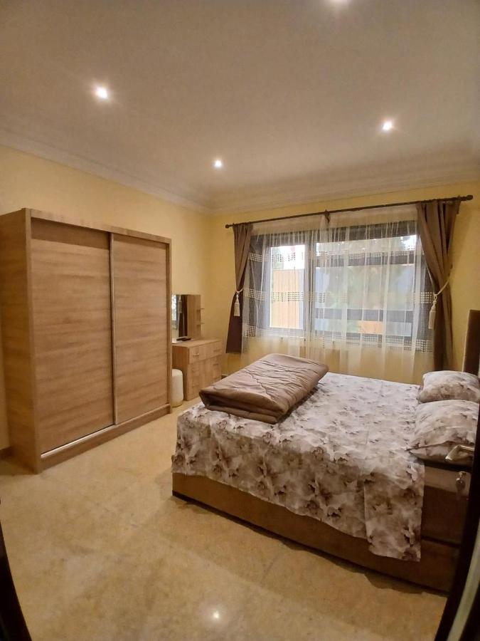ben cerraf - B&B