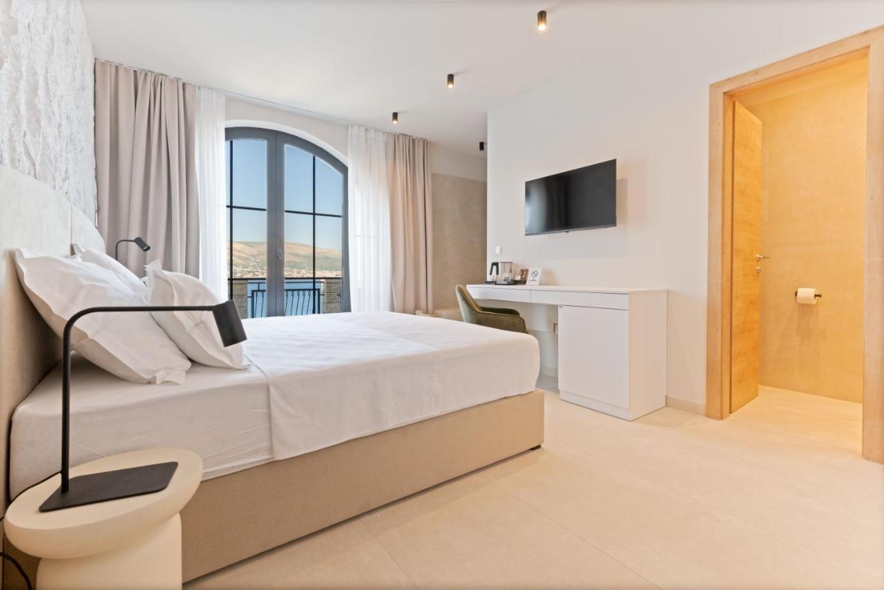 Deluxe Doppel-/Zweibettzimmer mit Meerblick
