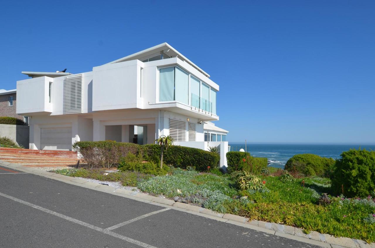 Simply Stunning - B&B Yzerfontein