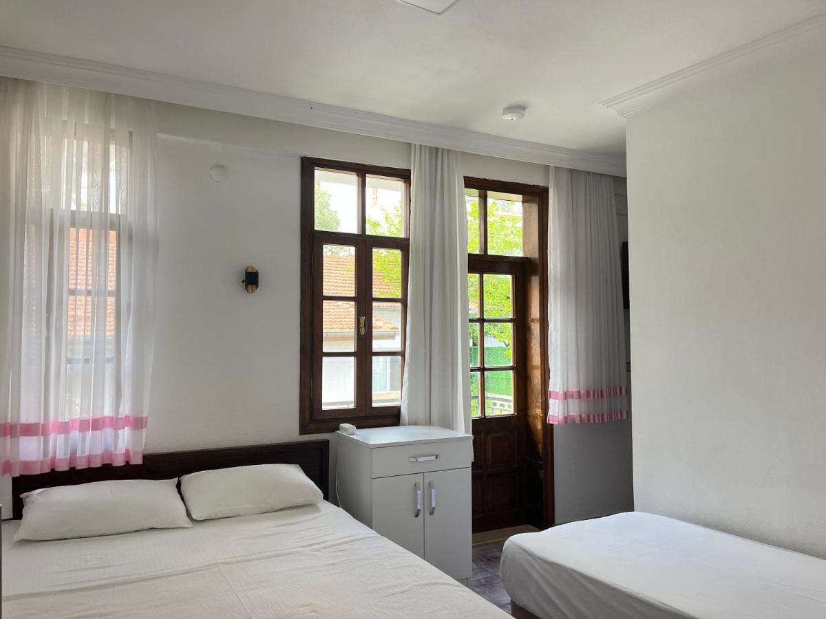 Triple Room with Garden View