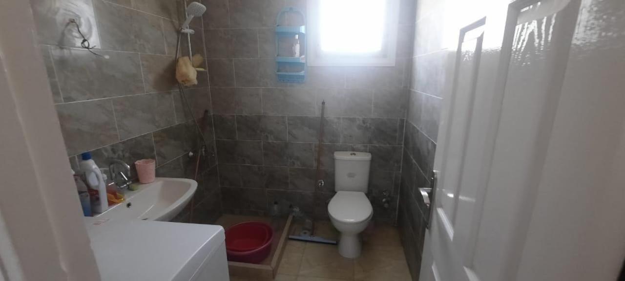 Chalet in La mera north coast - Ferienwohnung Zāwyat al ‘Awwāmah