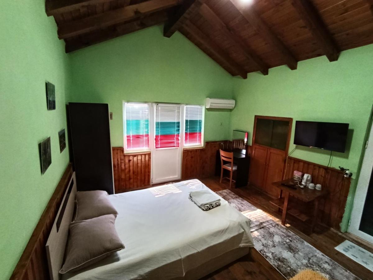 Studio Apartment with Balcony