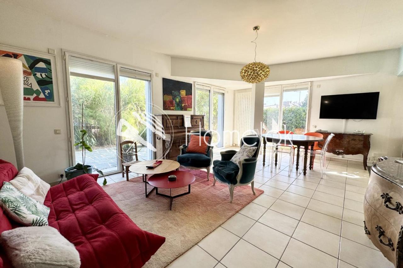 Maison lumineuse avec jardin à 50m de la mer - B&B Larmor-Plage