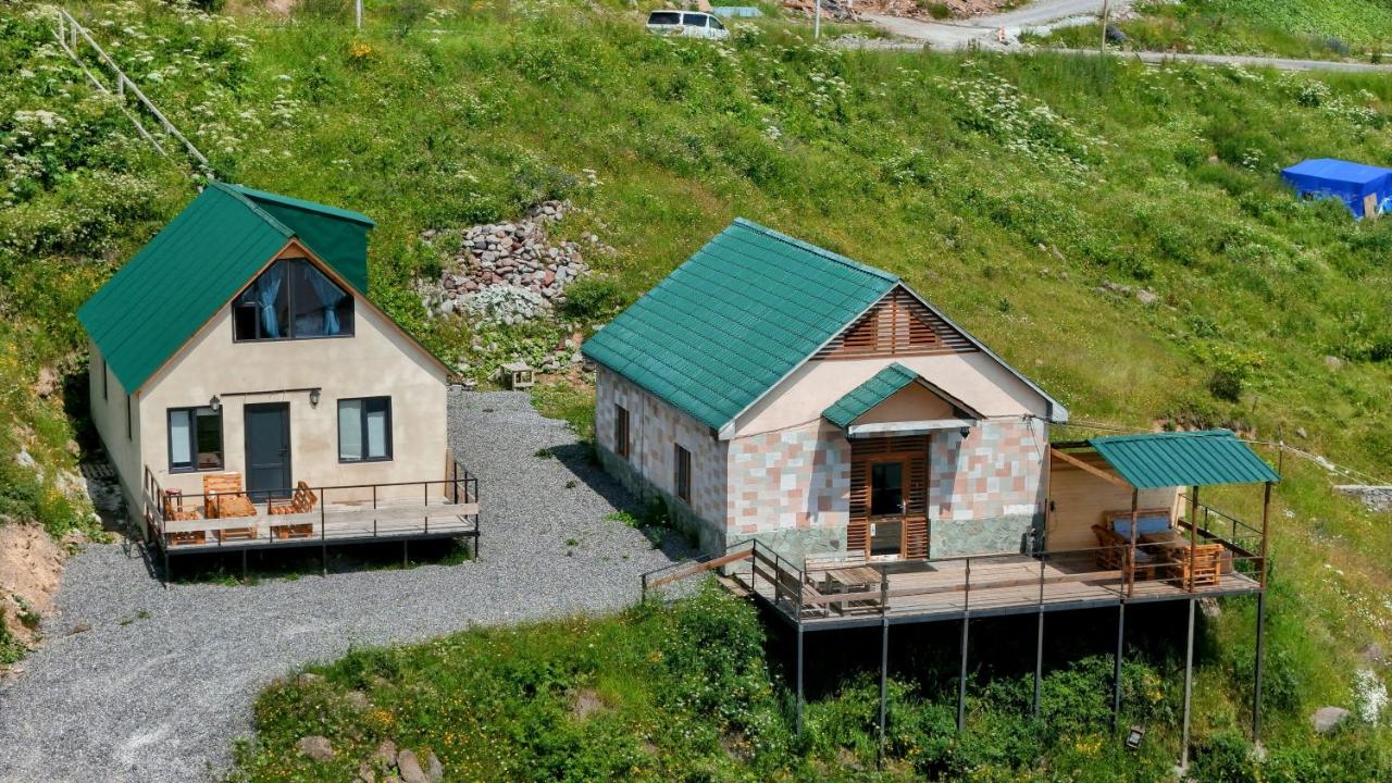 Gudauri Private Cottage 2 - B&B Gudauri