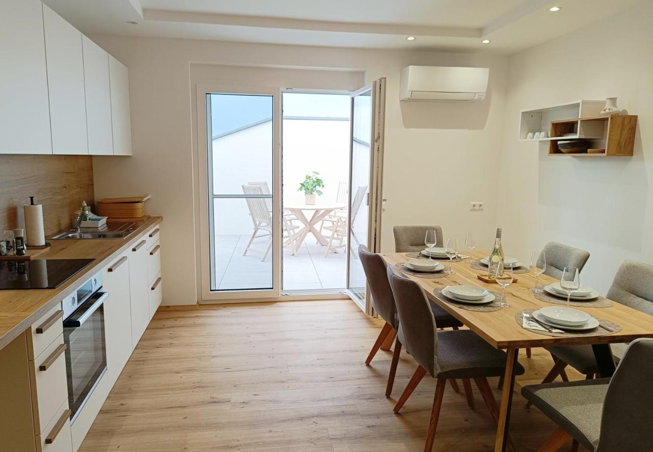 Living OH43 - Ferienwohnung Illmitz