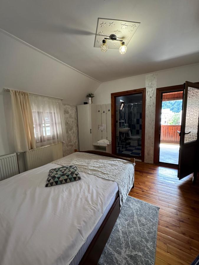Chambre Double - Vue sur Montagne