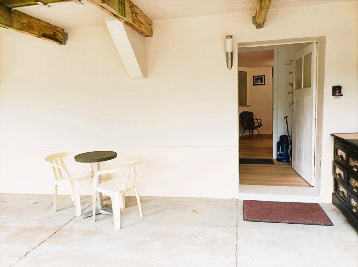 vue sur canal malestroit studio - B&B