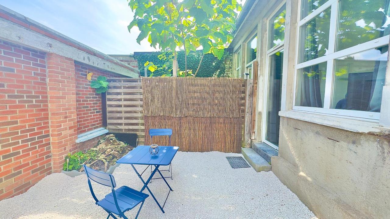Petit cocon à Douai avec jardin et Netflix - B&B