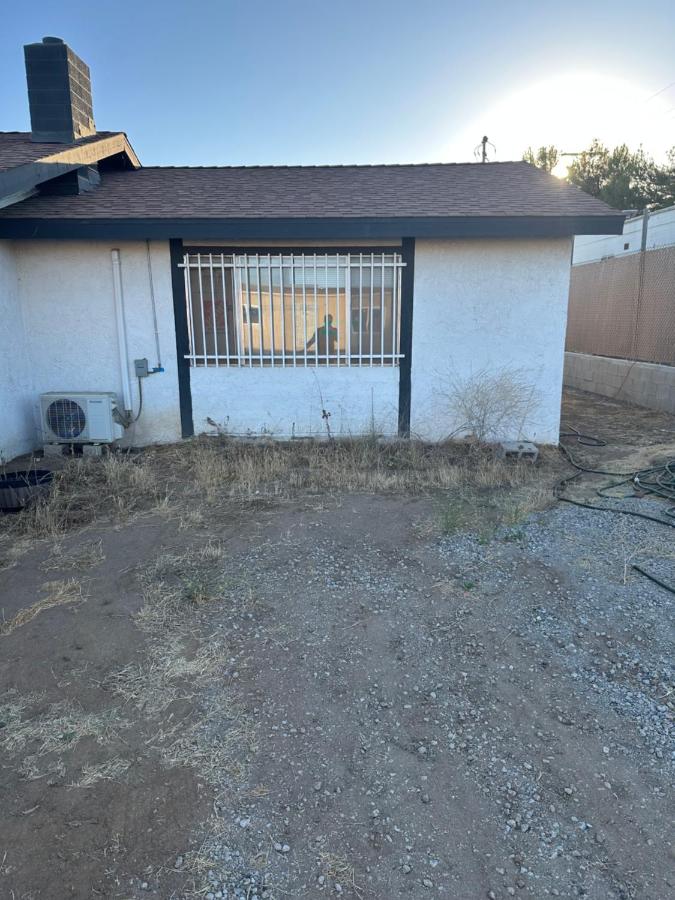 2acre Truck-RV Park & Sleep - Chambres d'hôtes Perris