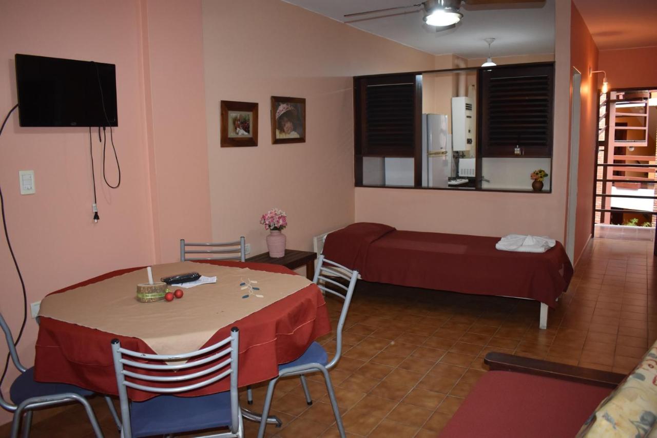 Apartment (3 Adults)