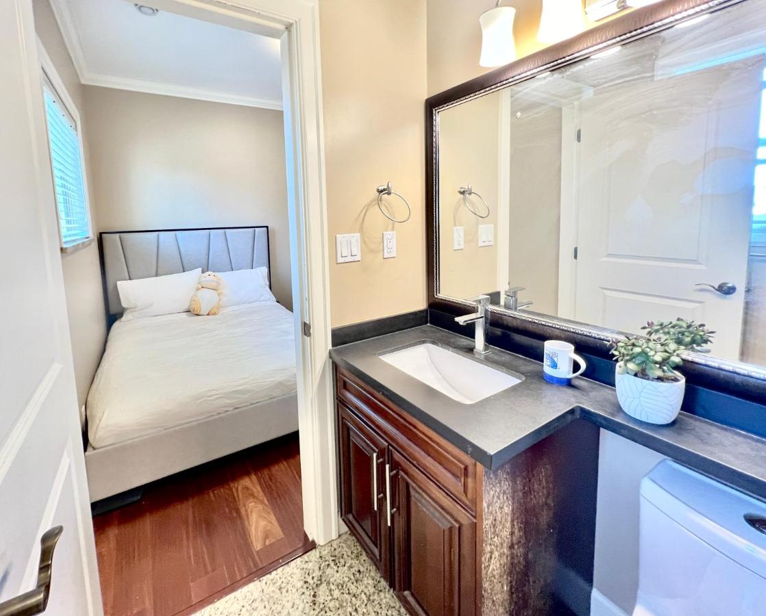 Cozy stay in Cental Vancouver - B&B Vancouver