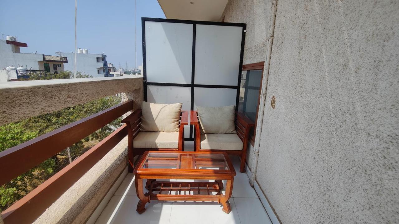 Hometown Stays - Ferienwohnung Gurugram