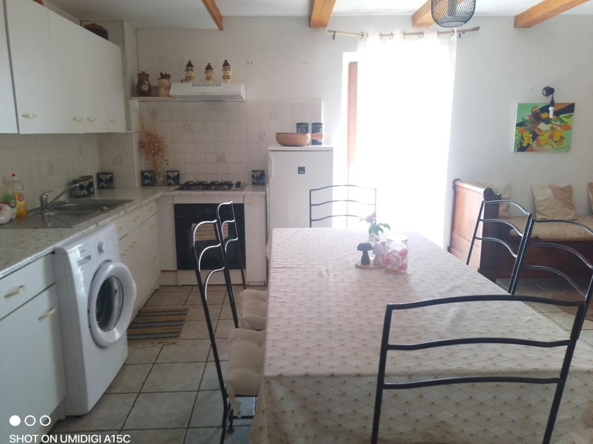 Deluxe Room (2 Adults + 1 Child)