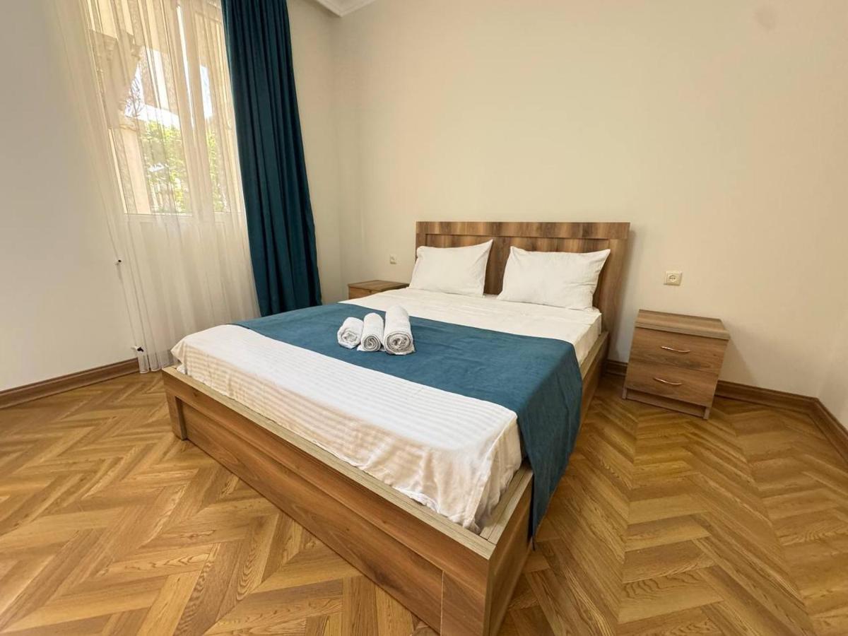 Hello Batumi Apartment - B&B