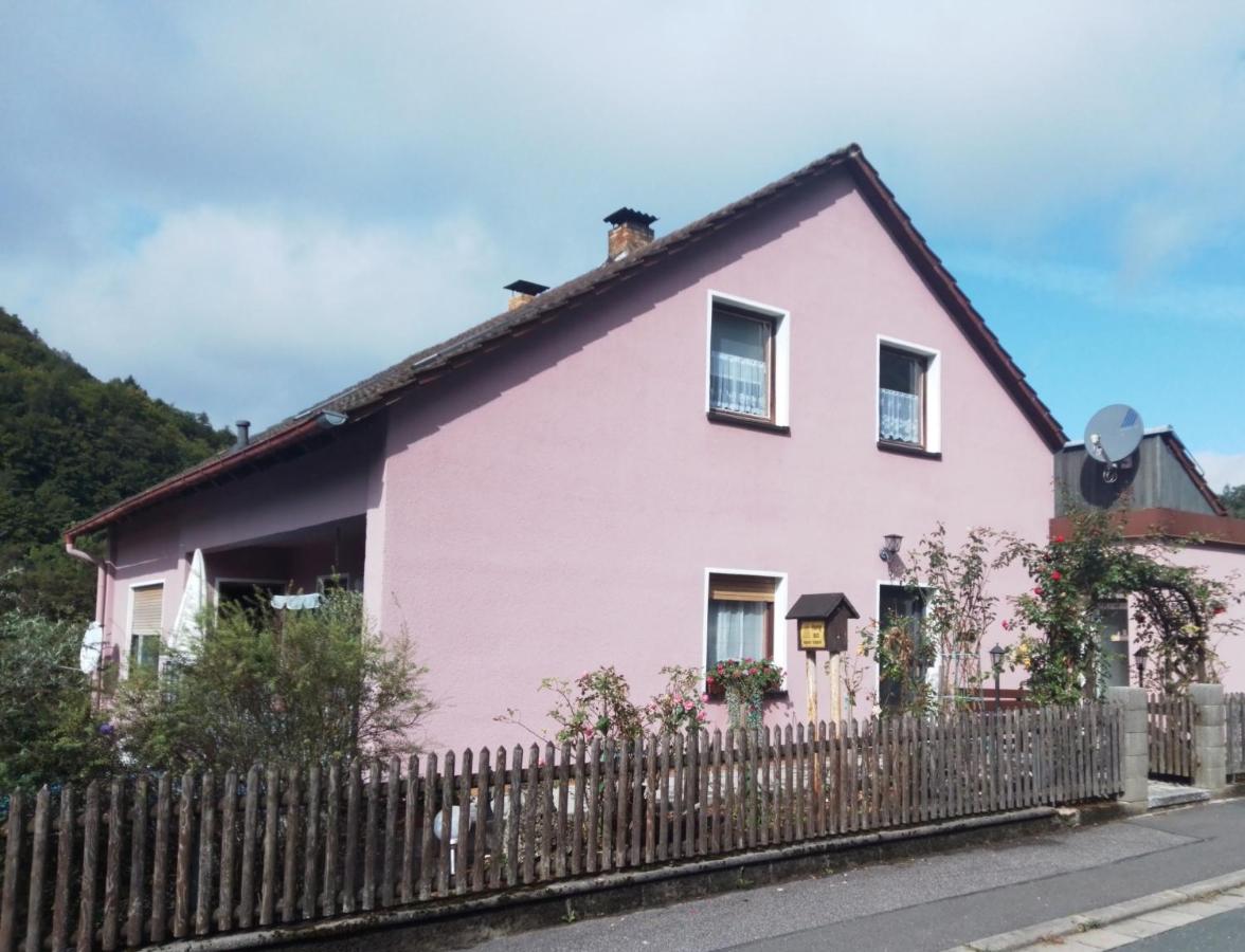 Ferienwohnung Böhrer im schönen Leinleitertal - B&B