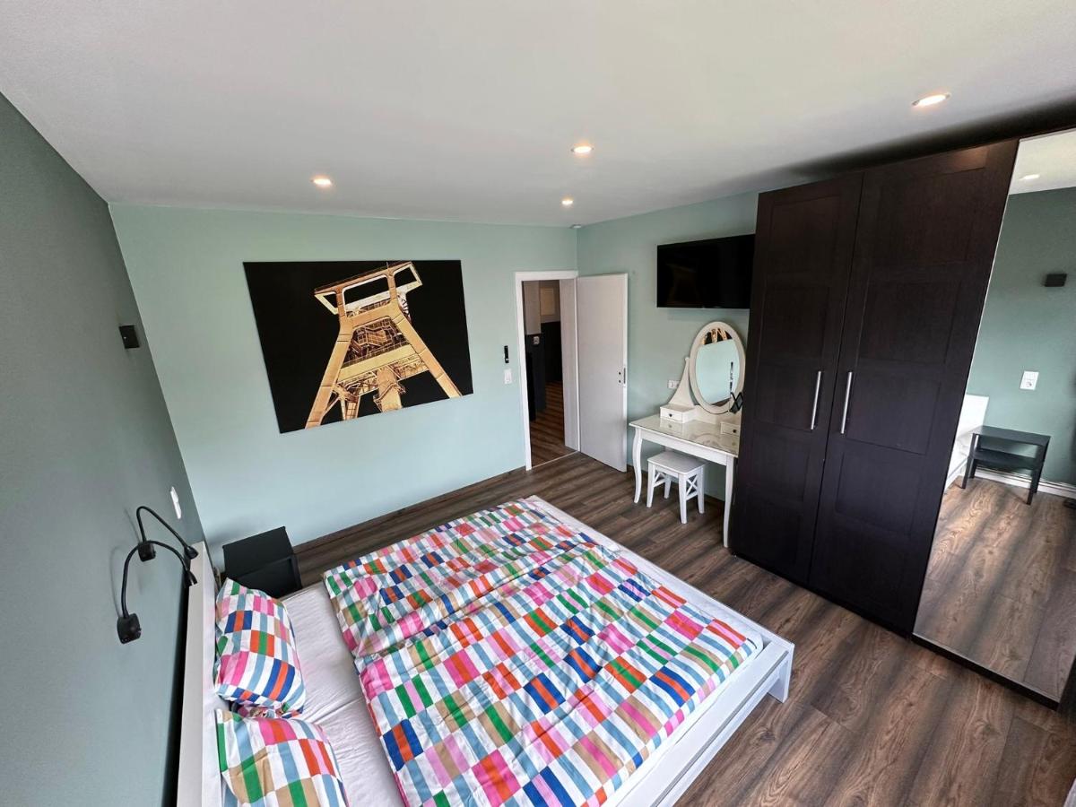 Arnold - Ferienwohnung Bochum