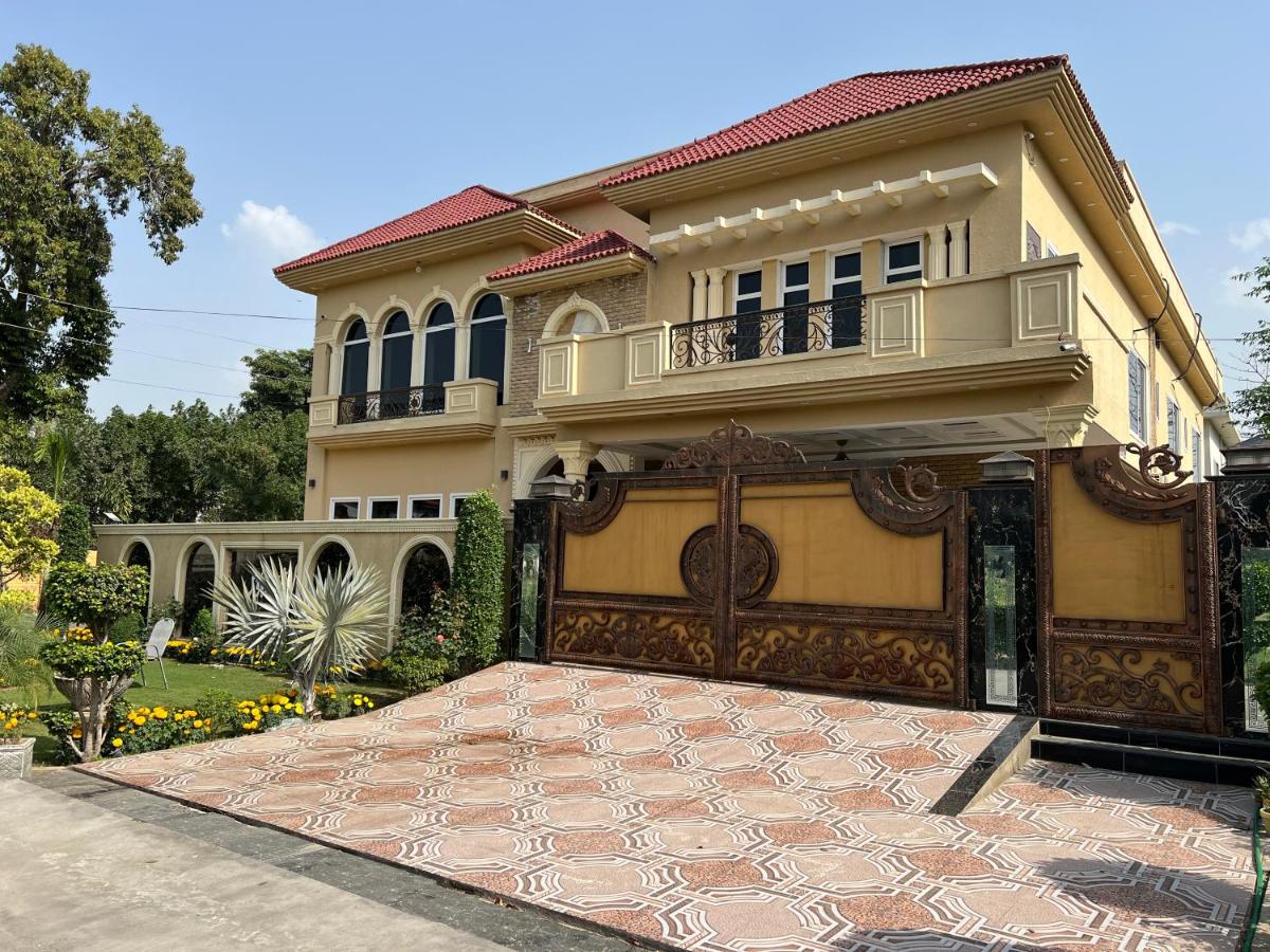 Global Glory 2 BR Apartment & 3 BR House in Citi Housing Jhelum, - B&B Alessandria Bucefala