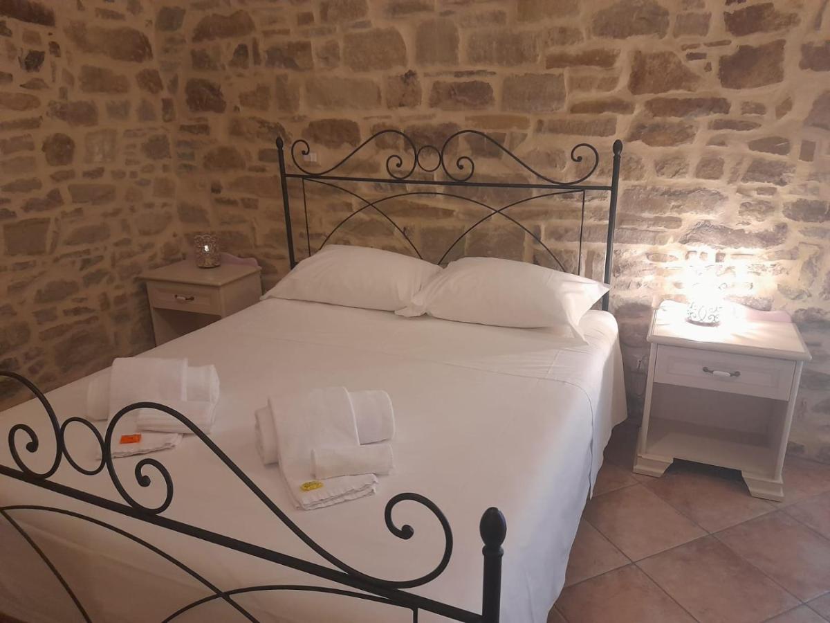 DE LERMA by Keyhole Selection - B&B