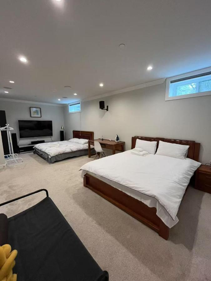 Zweibettzimmer mit eigenem Bad