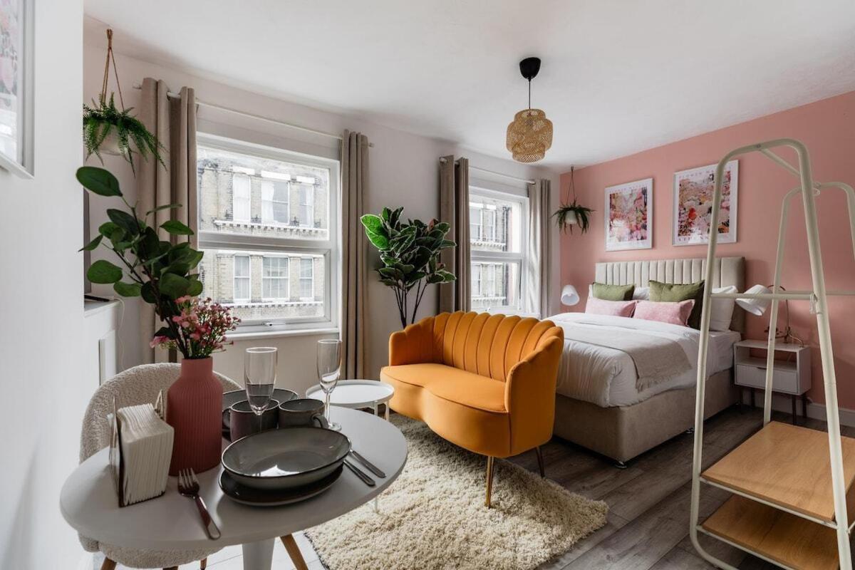 Nestio | Earl's Court Designer Studios - B&B London