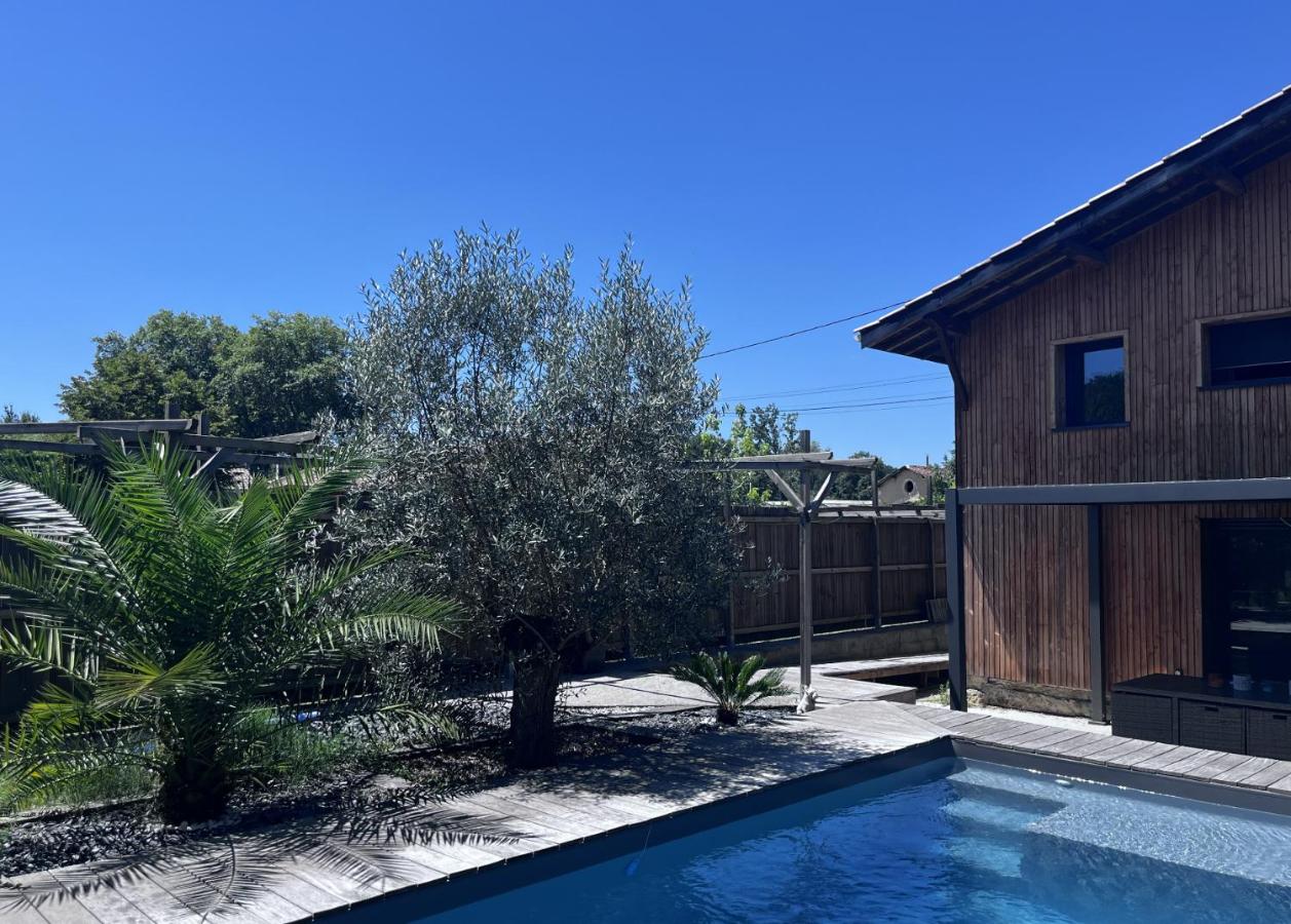 Belle maison avec piscine à 5 min de la cathédrale de Bazas - B&B Bazas