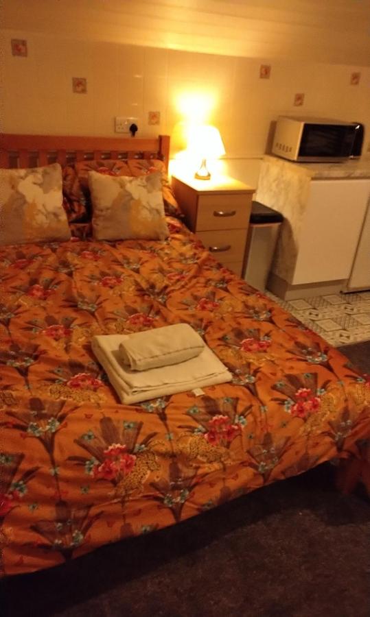Deluxe Studio