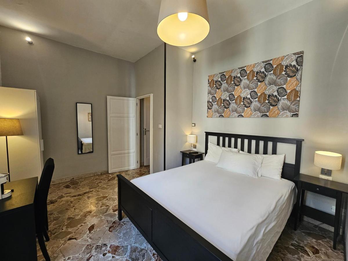 Camera Matrimoniale con Balcone