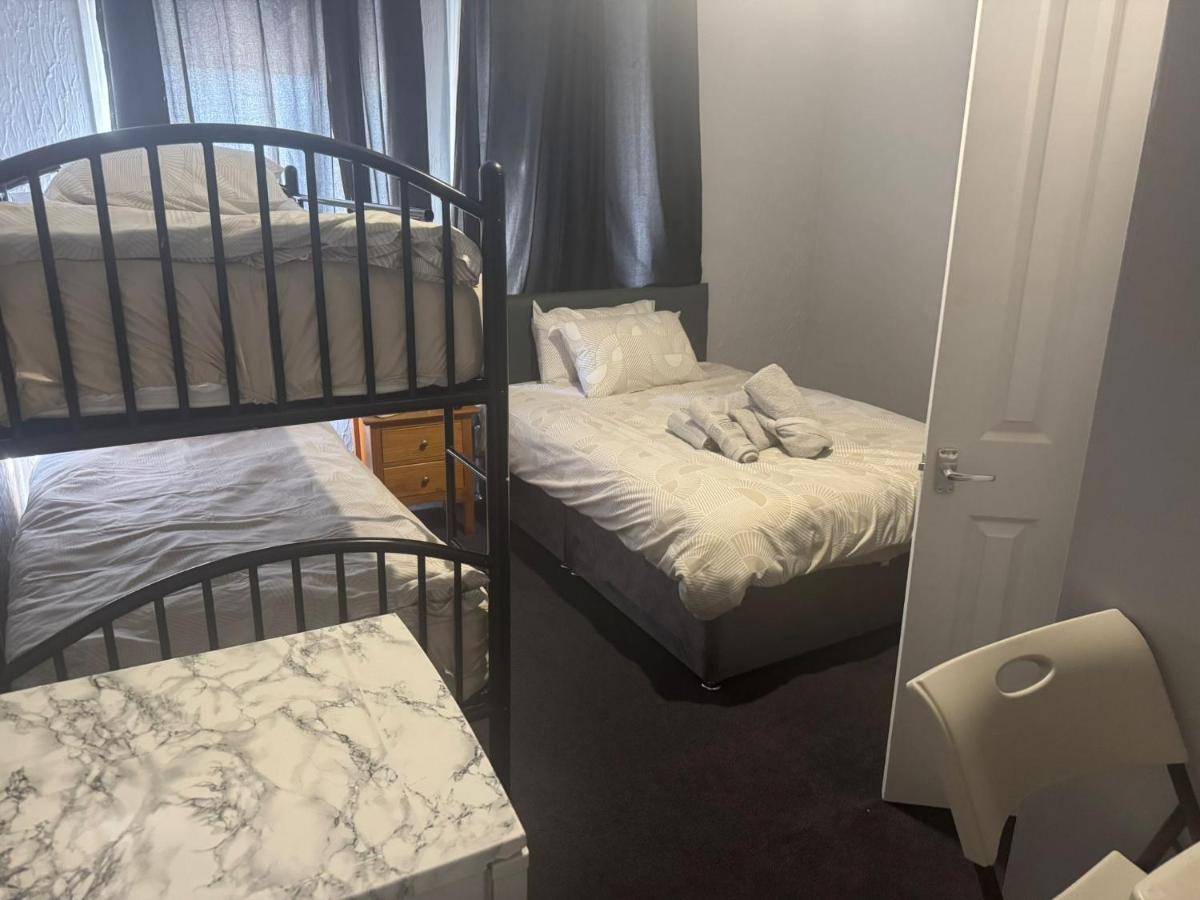 Camera Familiare con Bagno Privato