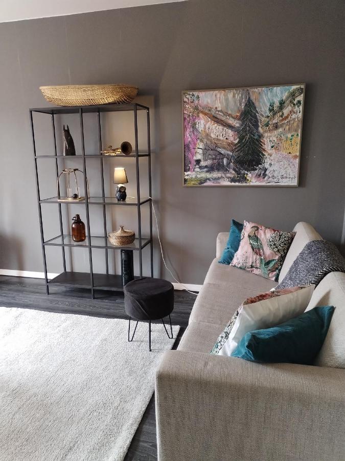 Iso huoneisto koskien ja palveluiden äärellä - Bed and Breakfast Varkaus