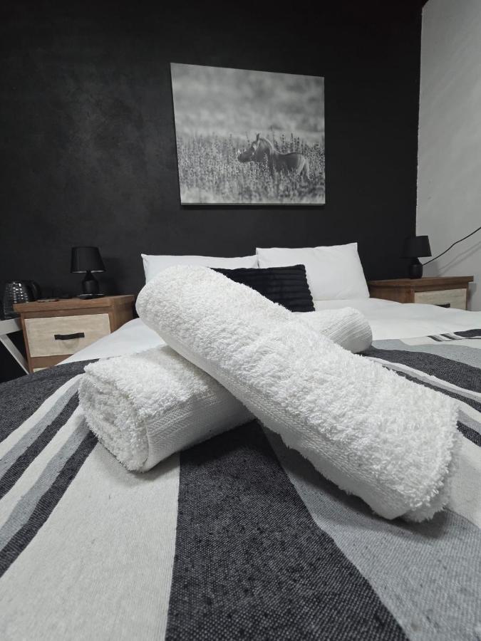 Moo Manor Flat 1 - Bed and Breakfast Kimberley