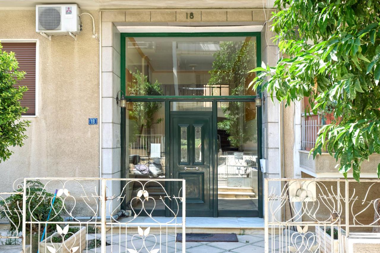 Urban Cozy Vibes 2bd Apt in Ilisia - Ferienwohnung Athen