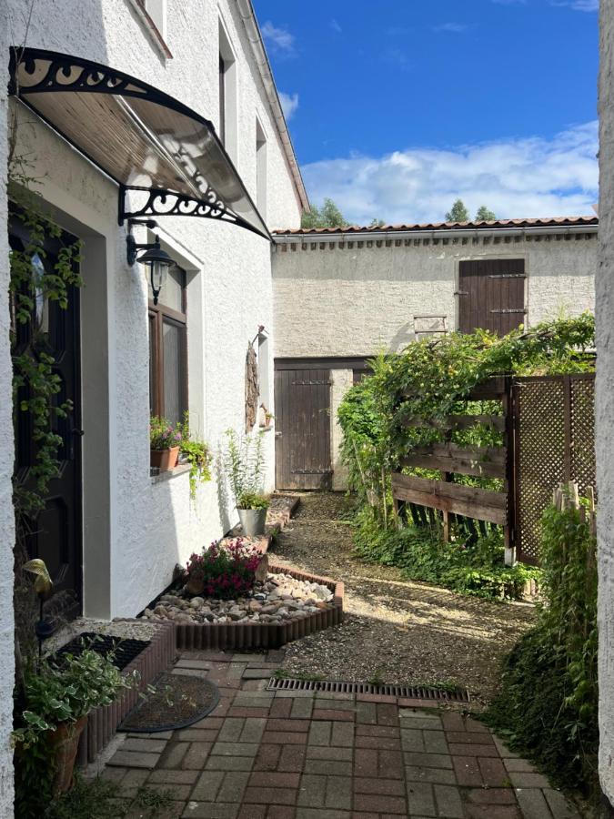 Lieblingsplatz - Ferienwohnungen an der Liebesinsel - Bed and Breakfast Mirow