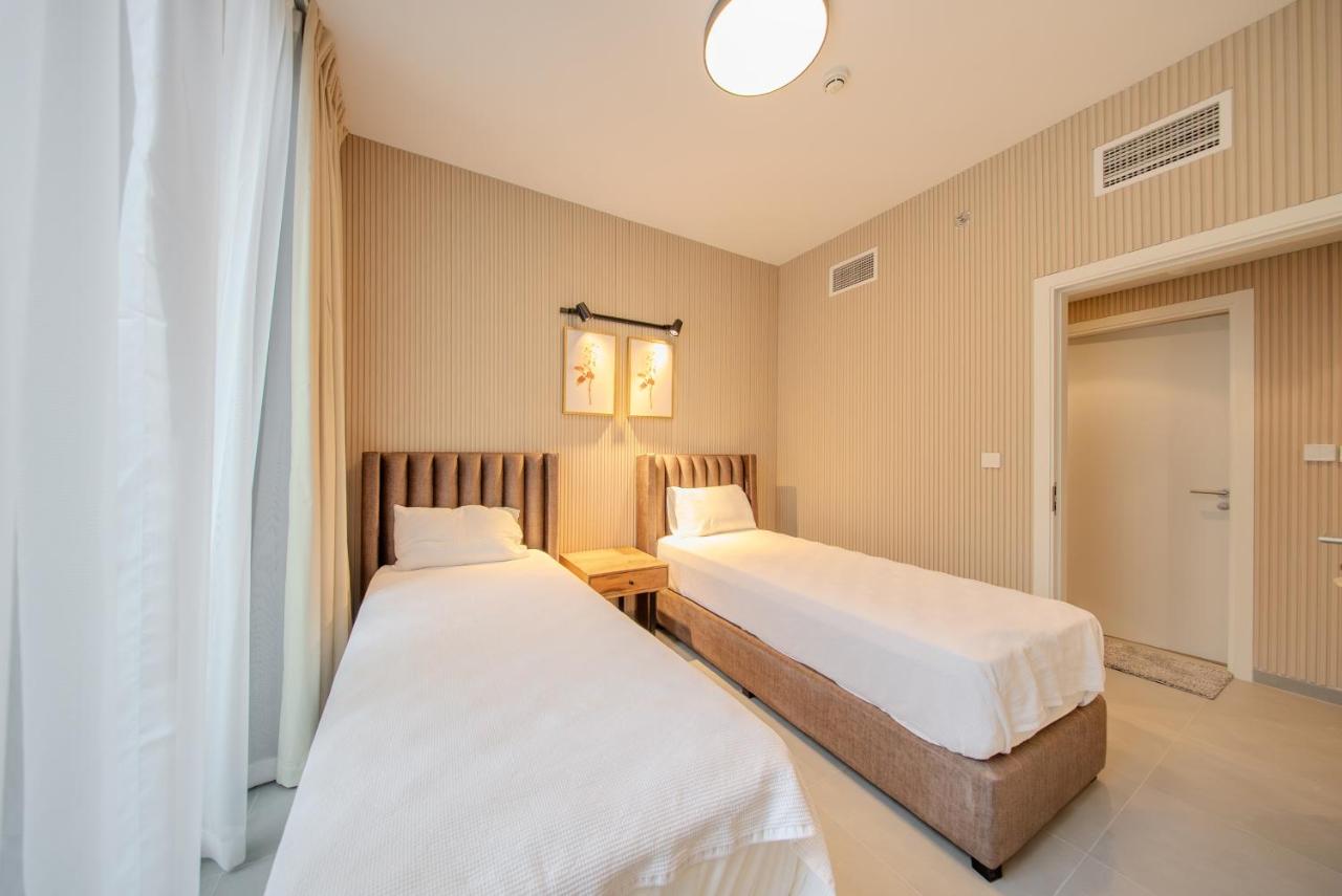 2BHK Private Apartment in Aljada Sharjah , 3 Washrooms , 3 Balconies - Chambres d'hôtes Charjah