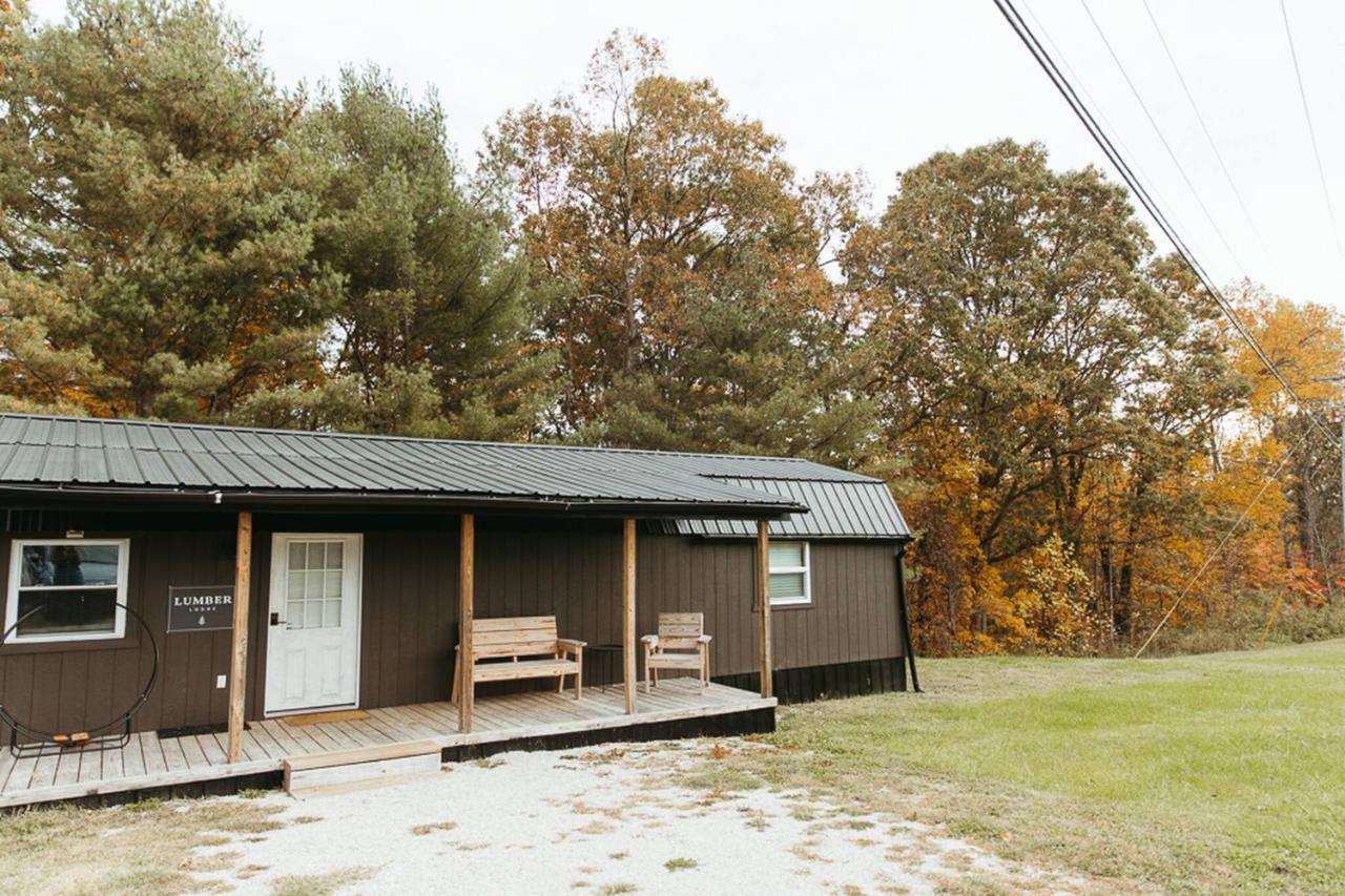 "Lumber Lodge" - Comfy & Woodsy Stay in RRG/Auxier - Chambres d’hôtes Pine Ridge