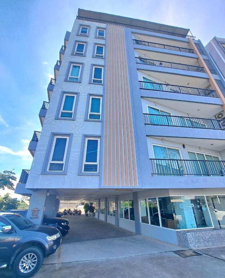 Beach Front Condo Centerviews Bangsaray Floor 6 - B&B