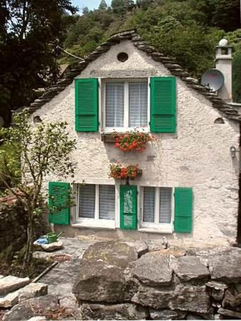 Casa Giulia - B&B Maggia
