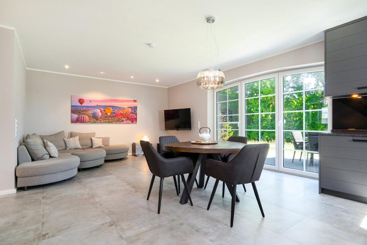 Wind in den Bäumen - B&B Greetsiel