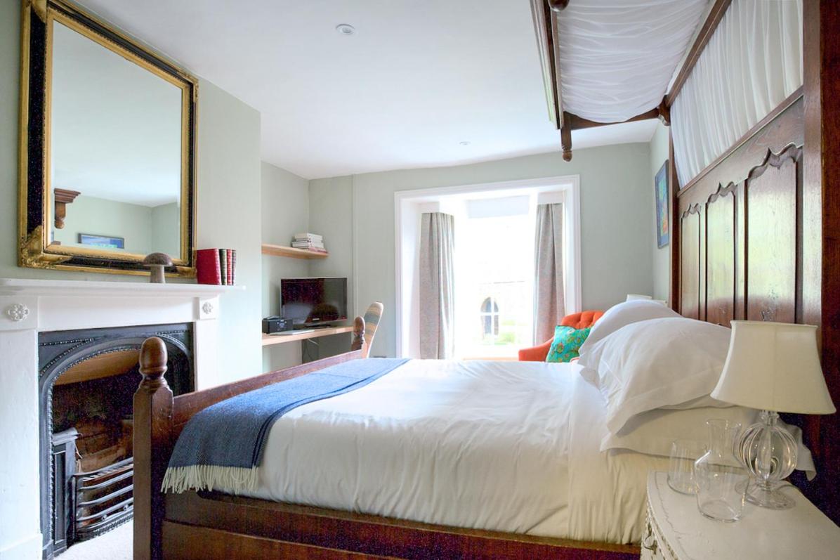 Deluxe Double Room with Shower