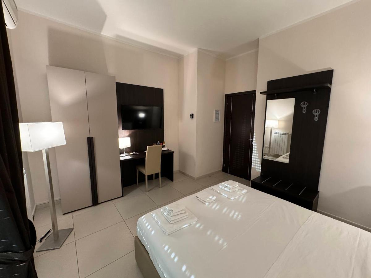 Double Room with Private External Bathroom