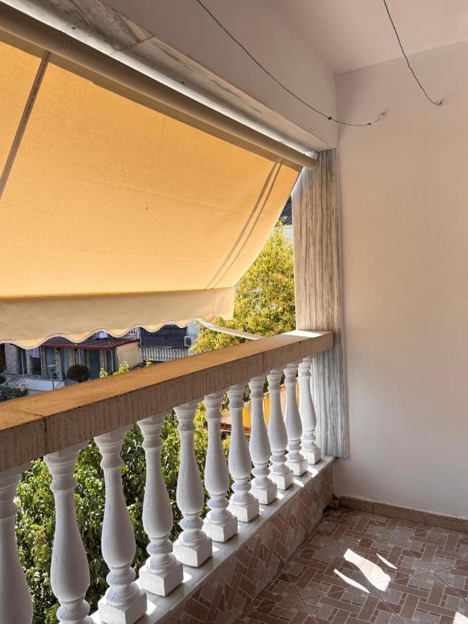 Alvaros Apartment - Bed and Breakfast Tirana