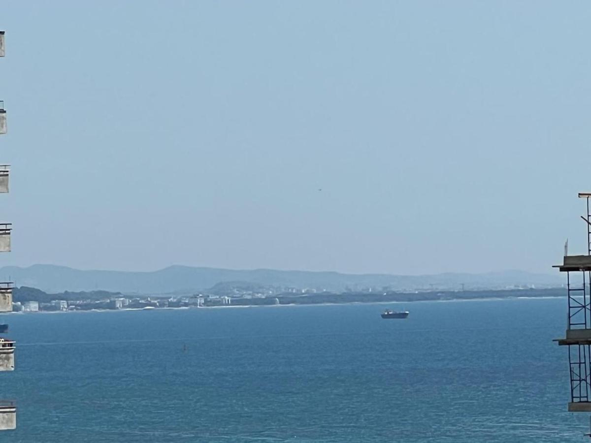 Sun&Sea Apartment - Ferienwohnung Durrës