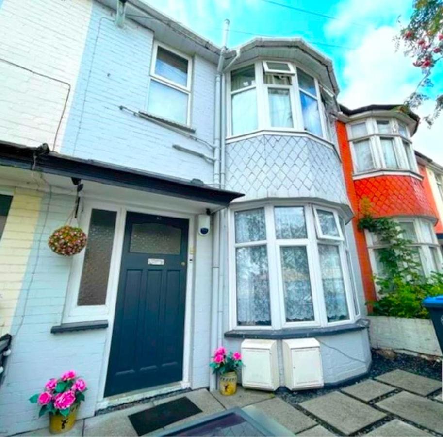 Sunny Side Apartment Wembley - Ferienwohnung Harrow on the Hill