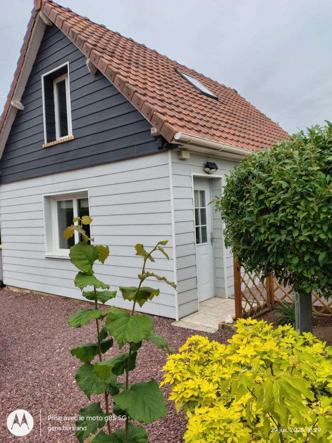 "Les barbiots" Jolie dépendance proche plages - B&B