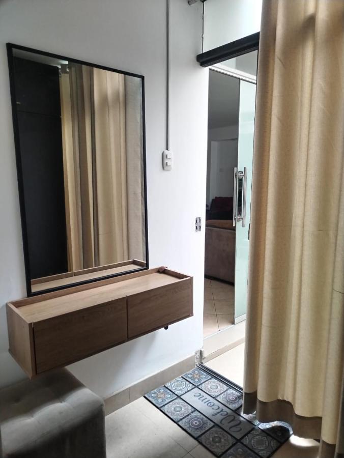 Departamento luminoso frente de la playa Huanchaco - Chambres d’hôtes Huanchaco