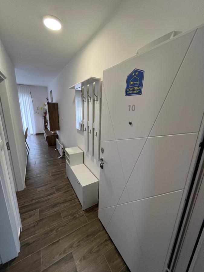 Mića Apartment - B&B