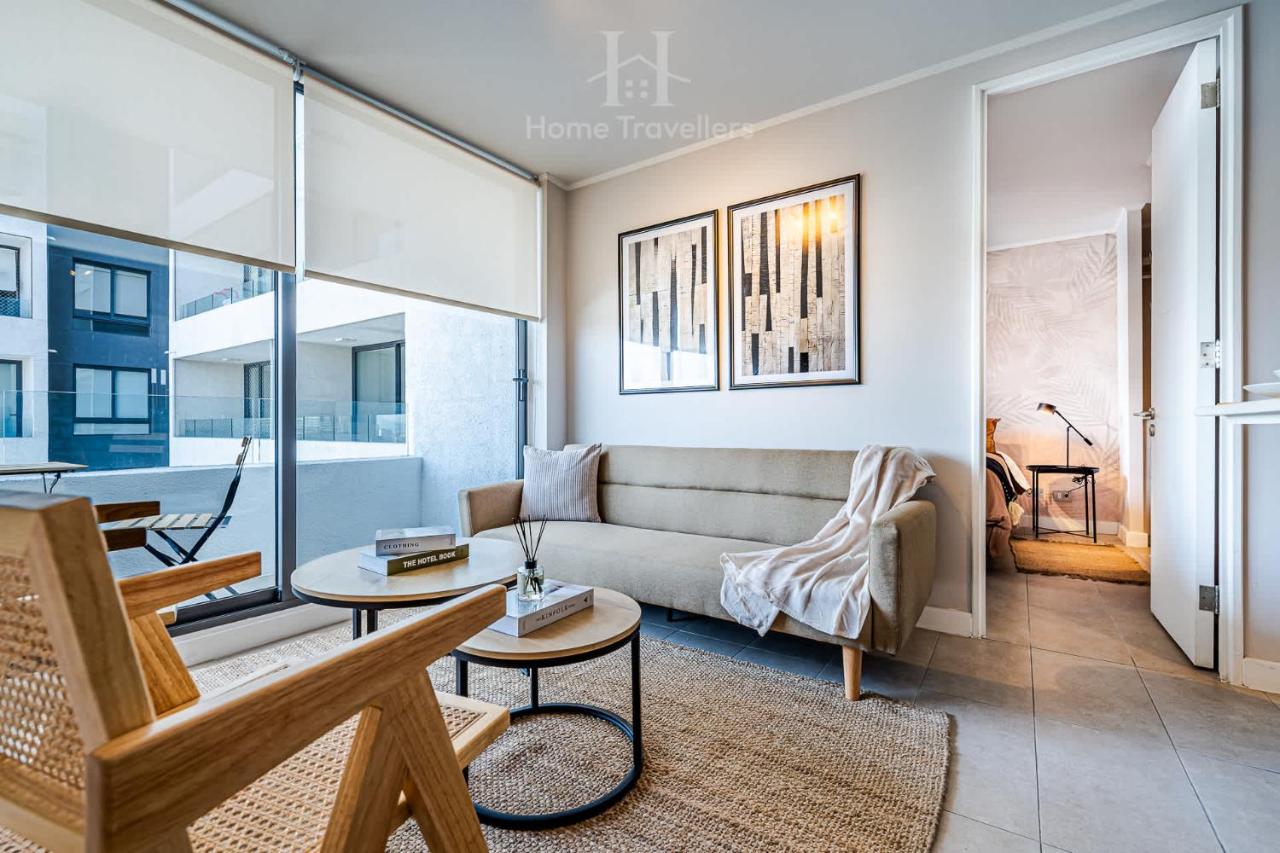 Depto a Pasos Mall Plaza Egana - B&B Santiago del Cile