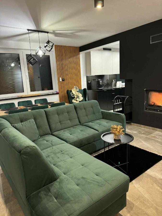 Domki nad stawem nr 3 - B&B