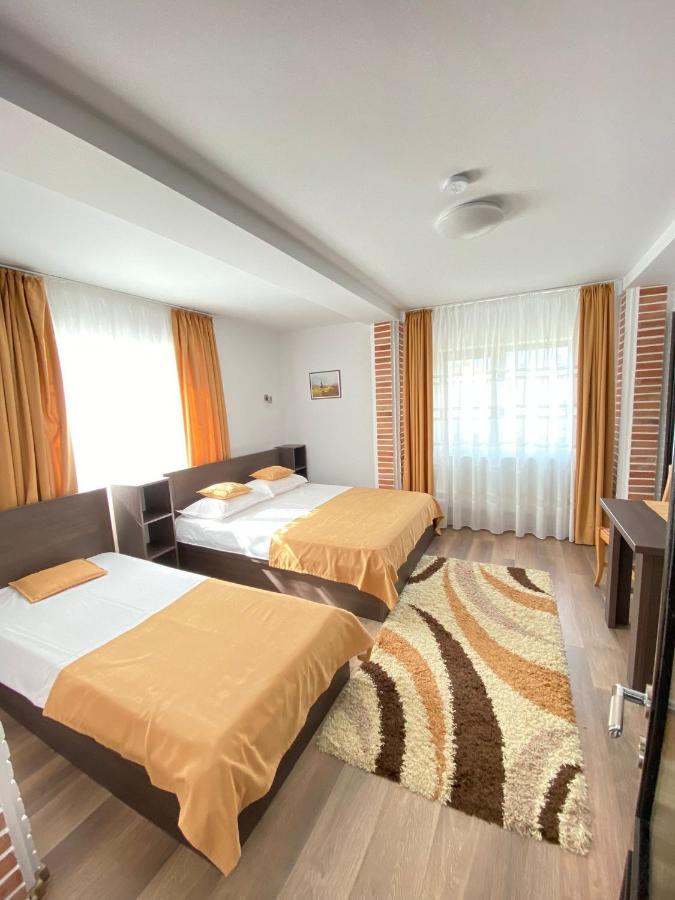 Dreibettzimmer