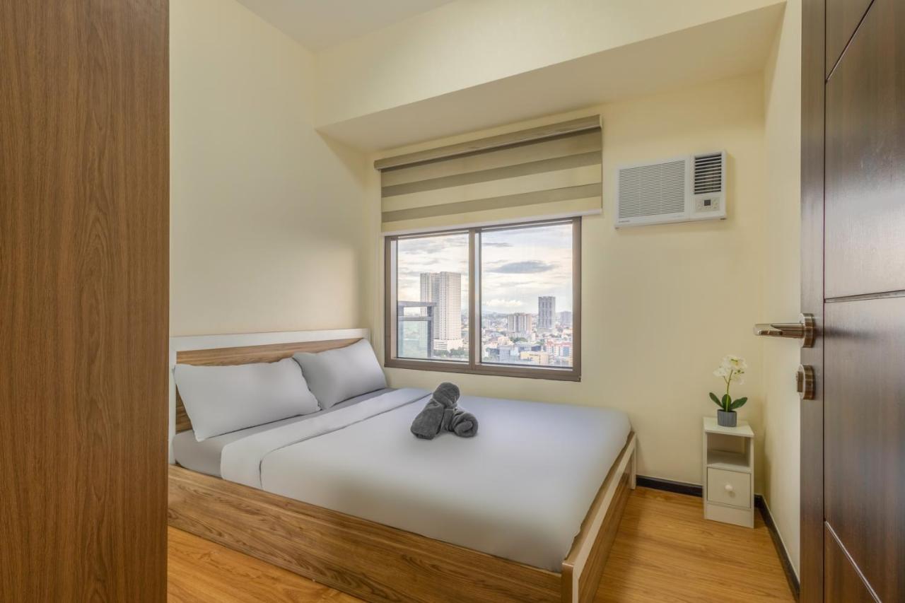 Two-Bedroom Apartment with Sea View